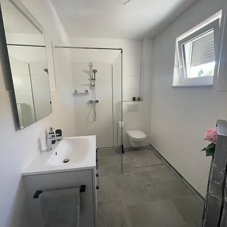 Sorinas Home - Comfortable Apartment Near Graz - Free Parking Wagersbach